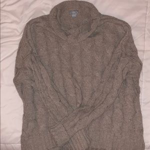 Knitted mock neck sweater/ beige